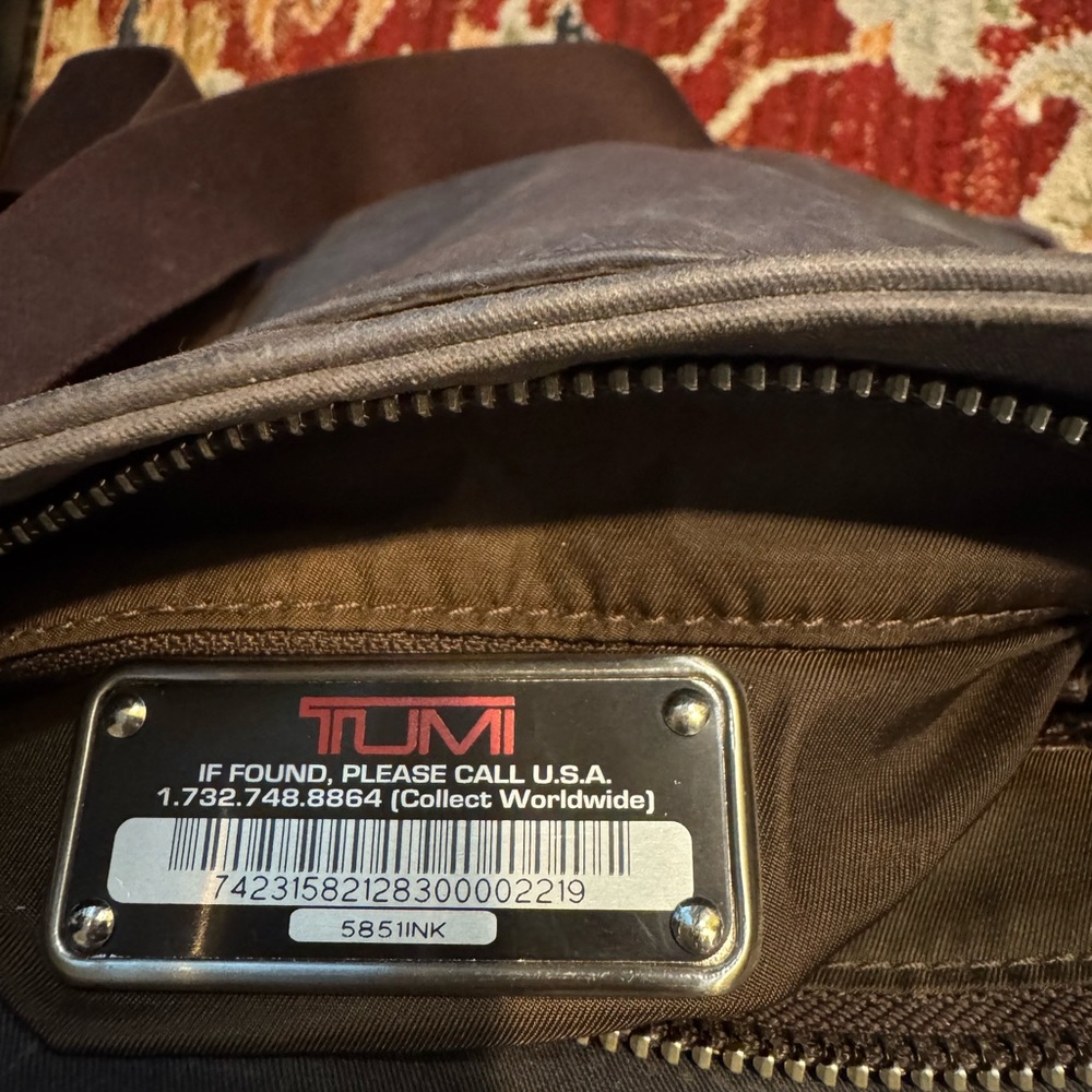 Tumi Sling Bag Waxed Canvas & Leather Rare - Picture 6 of 8